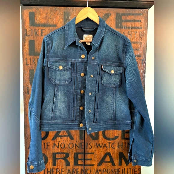 Jean Jacket - Picture 1 of 4